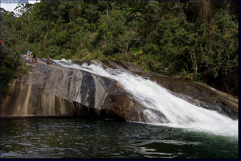 Cachoeira_escorrega_Maua_Maromba5119.jpg Fotografa Cris Rio de Janeiro RJ