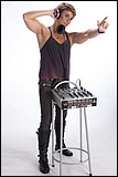 DJ_disc_jockey4472.jpg(53.0 KB)